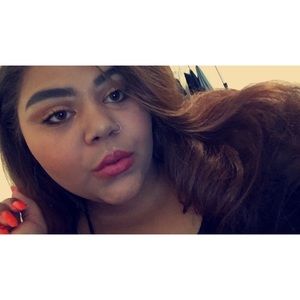 Meet your Posher, Destiney